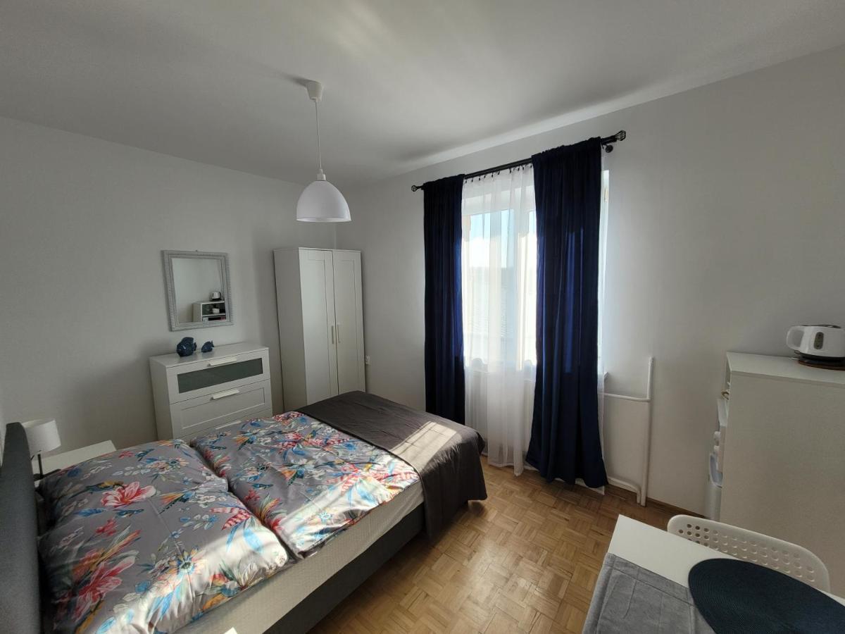 Apartamenty I Pokoje Goscinne Zosia Дарлувко Экстерьер фото