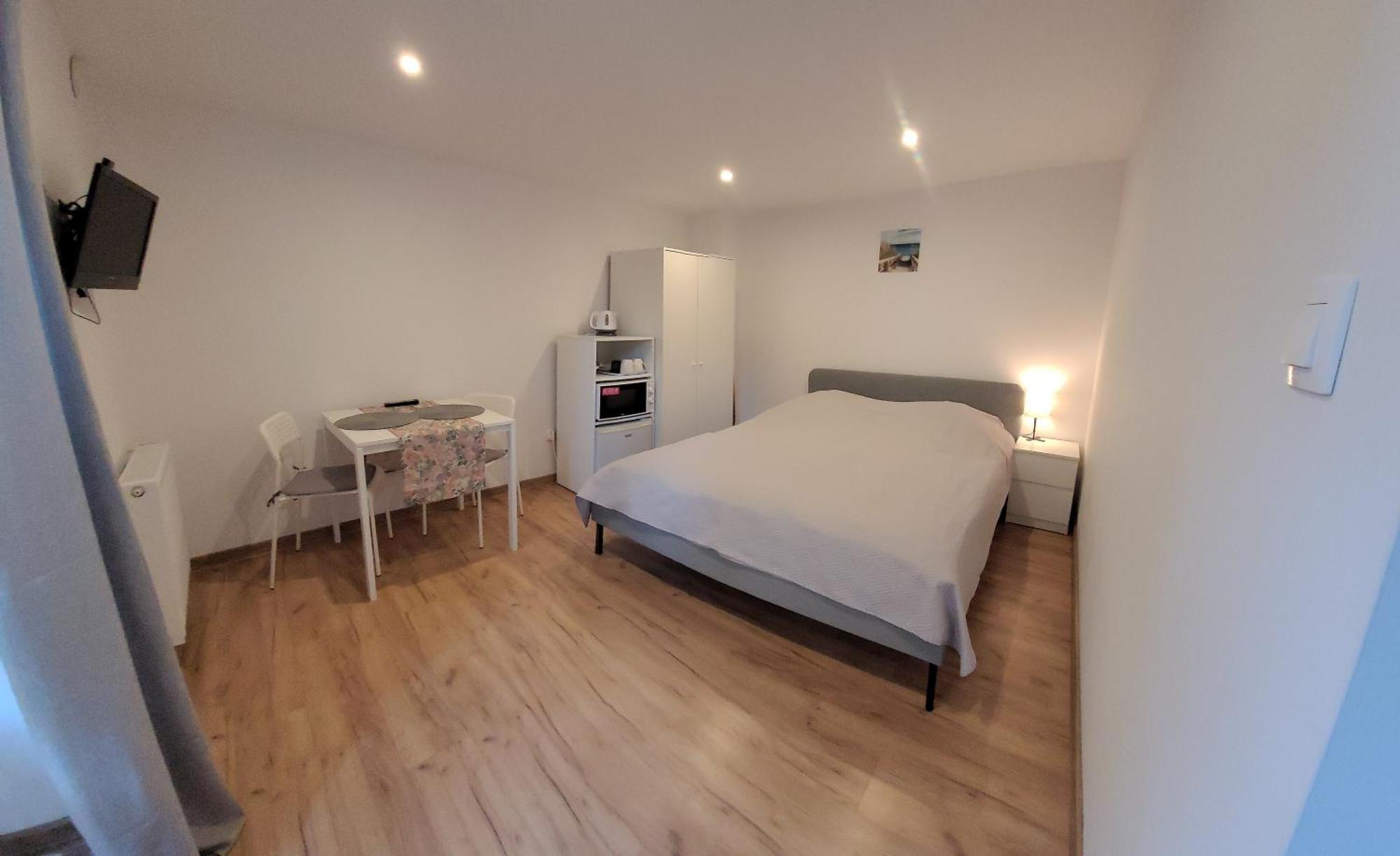 Apartamenty I Pokoje Goscinne Zosia Дарлувко Экстерьер фото