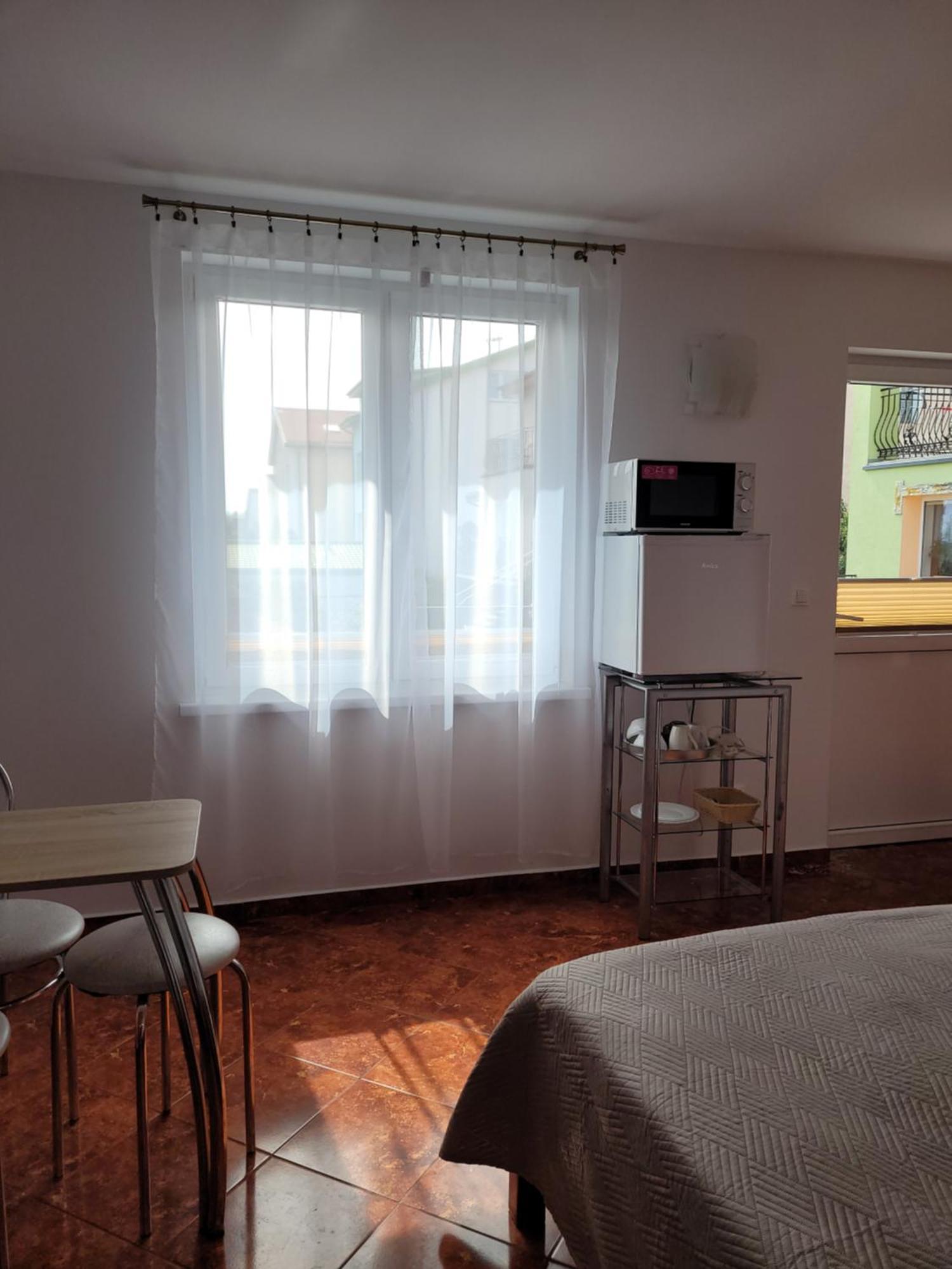 Apartamenty I Pokoje Goscinne Zosia Дарлувко Экстерьер фото